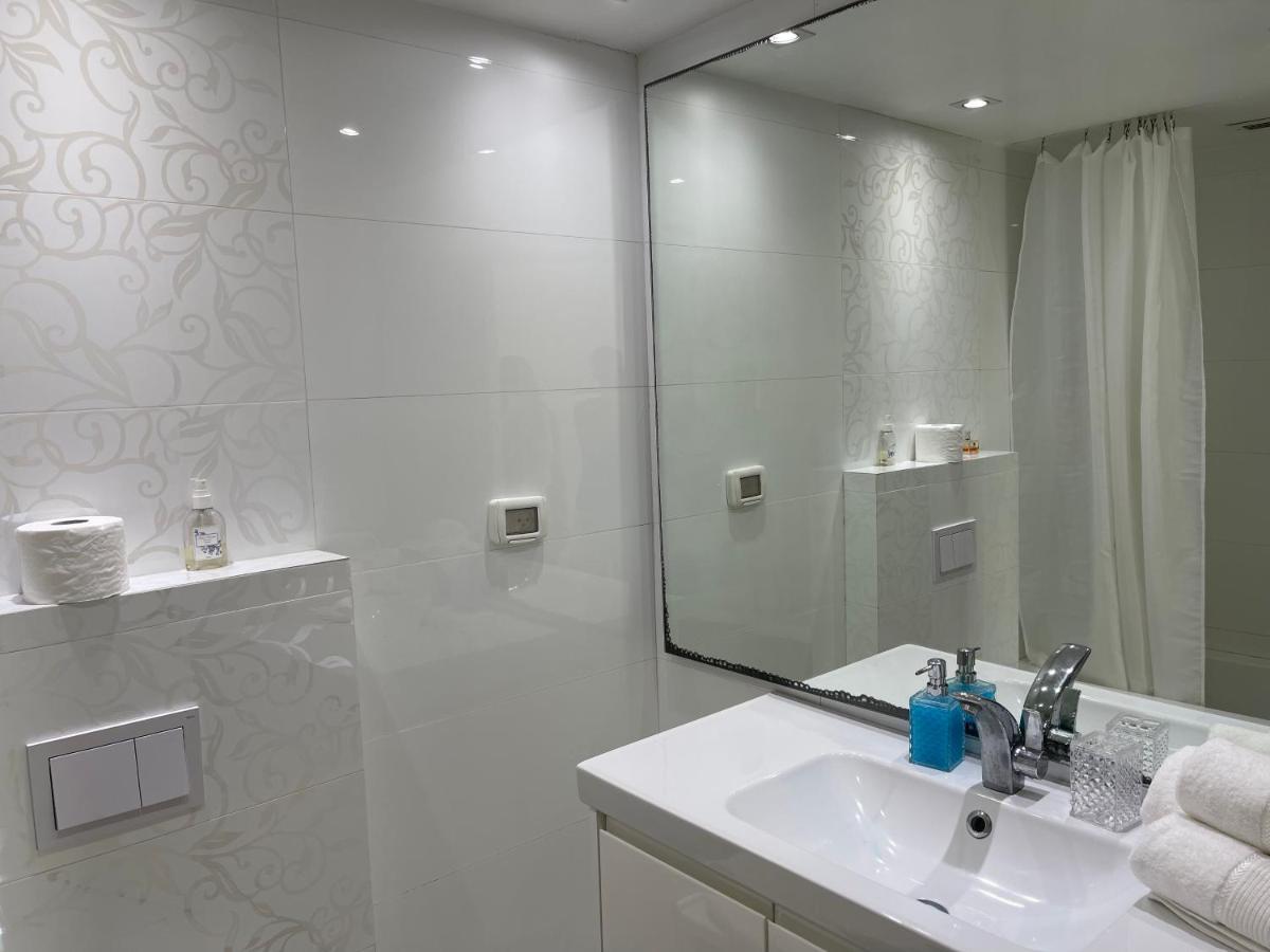 Amazing Suite On The Sea-סוויטה מדהימה על הים Bat Yam Εξωτερικό φωτογραφία